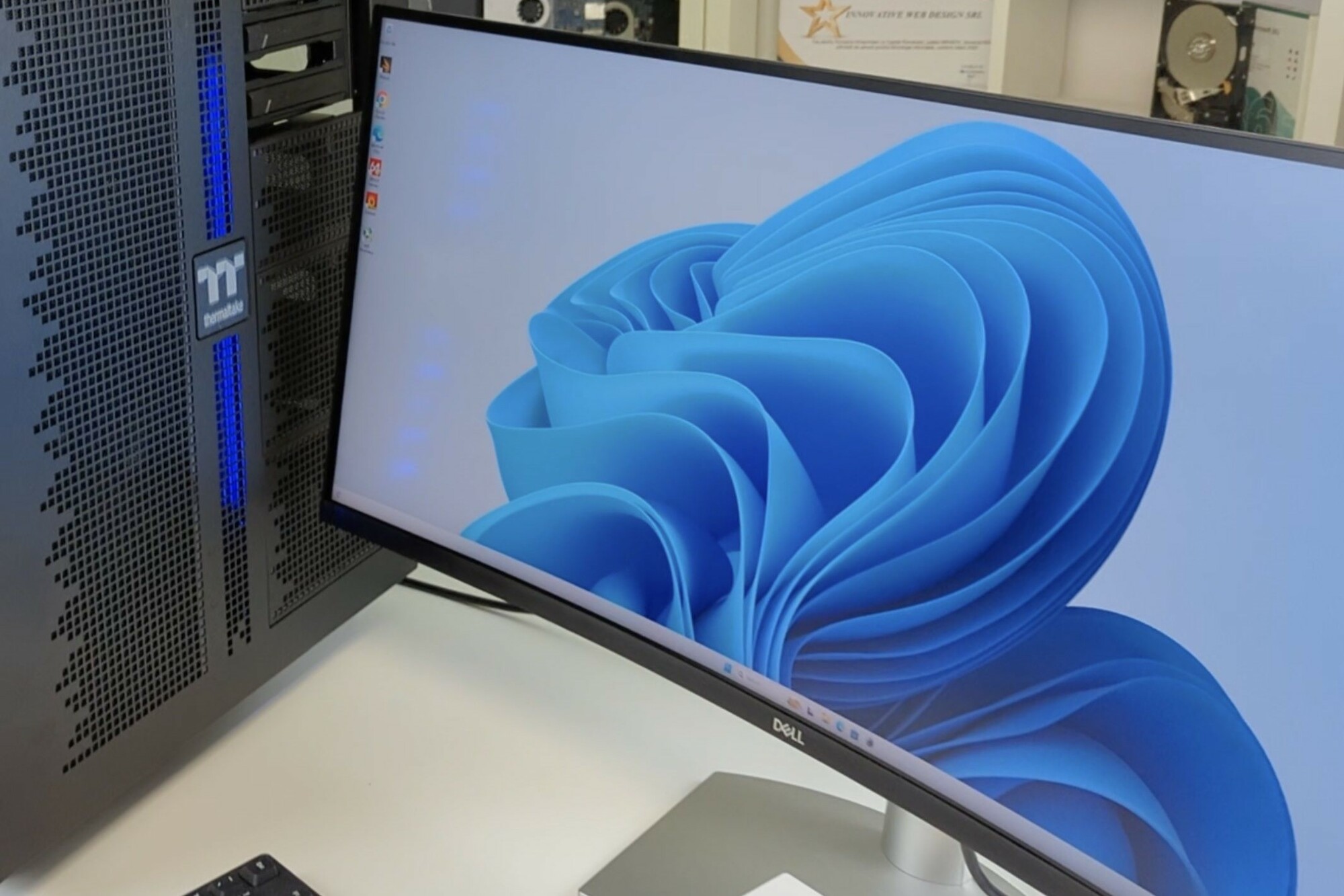 monitor ricondizionato da 27 pollici